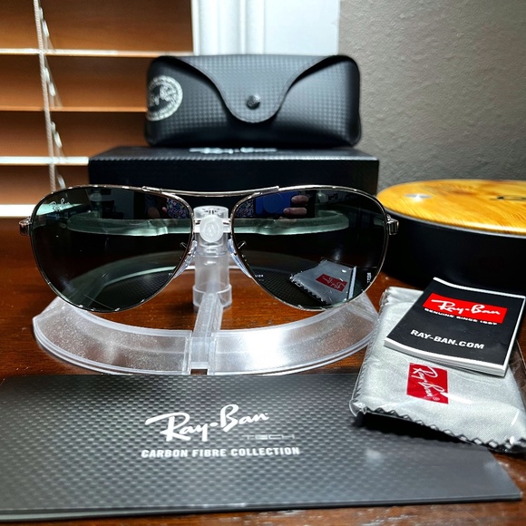 Ray-Ban sunglasses (RB8313). Carbon Fire collection. Silver/grey mirror - Picture 1 of 7